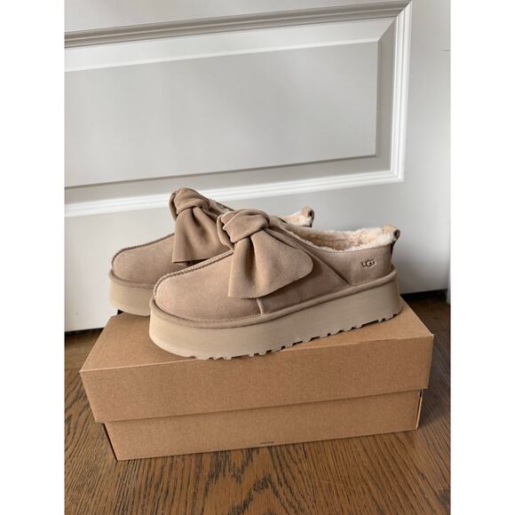 NWT Ugg Platform Slip-On Bow Sand Womens Size 8 - Picture 8 of 15